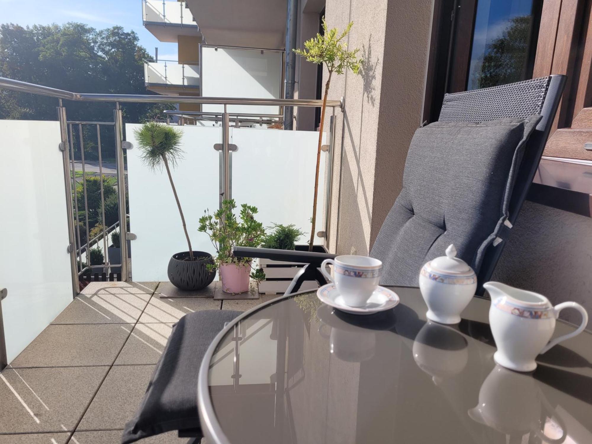 Apartament Lilla เยเลเนียกูรา ภายนอก รูปภาพ