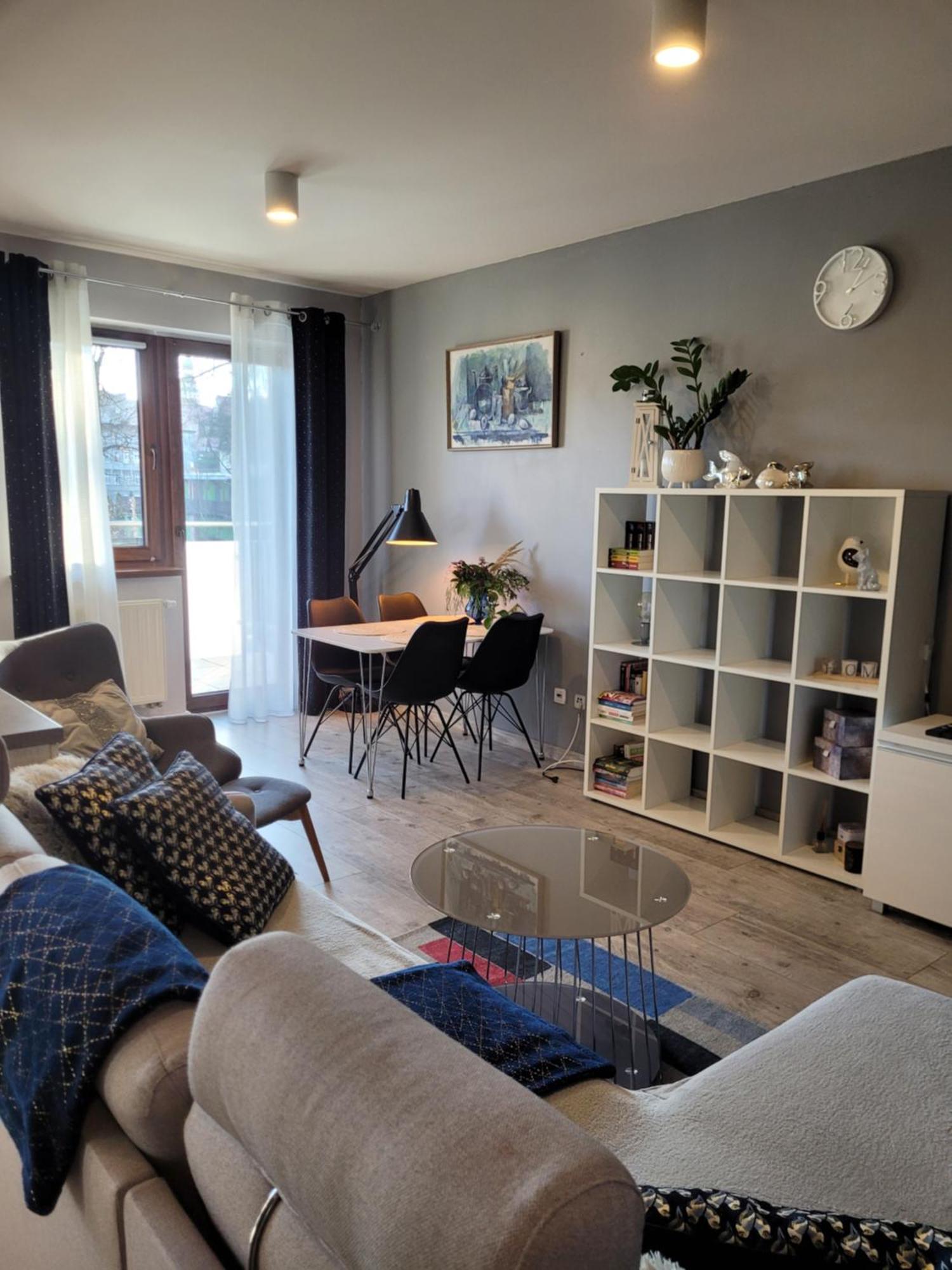 Apartament Lilla เยเลเนียกูรา ภายนอก รูปภาพ